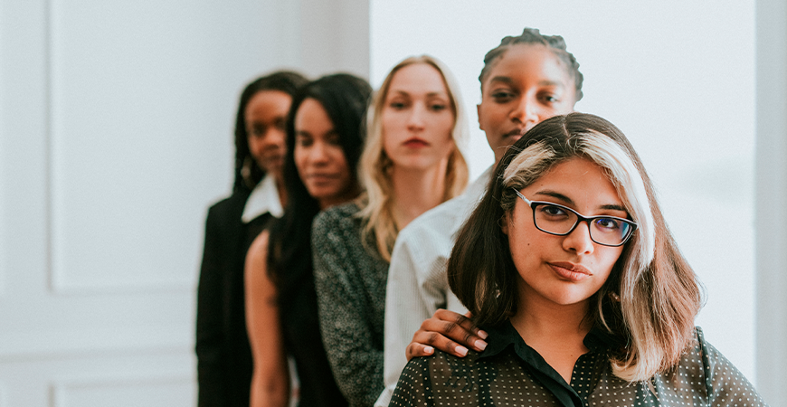 Ministério da Fazenda vai capacitar mulheres em situação de vulnerabilidade ou risco social para empreenderem Programa vai capacitar mulheres em risco social para empreender